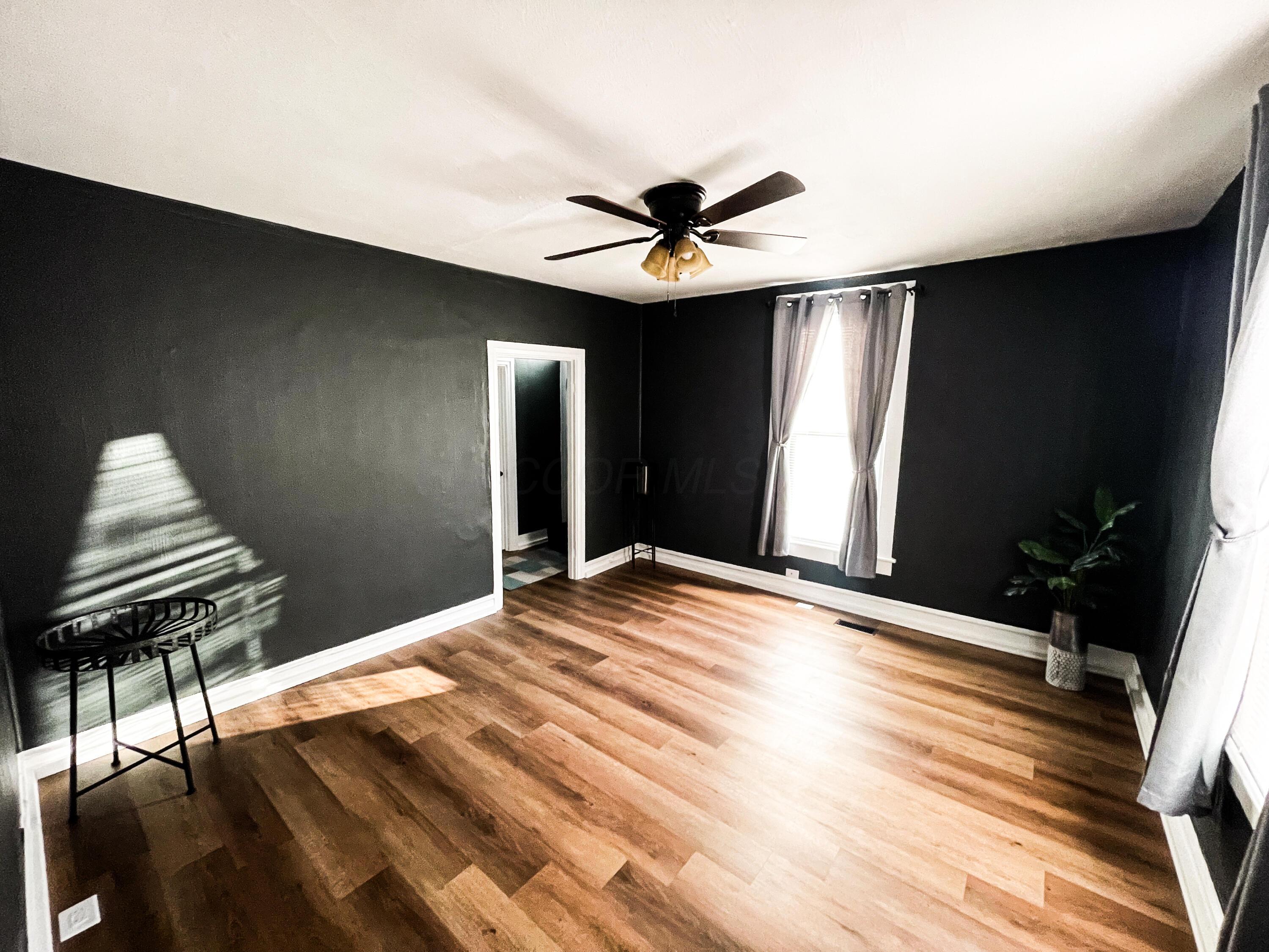132 W Mill Street, Circleville, Ohio image 5