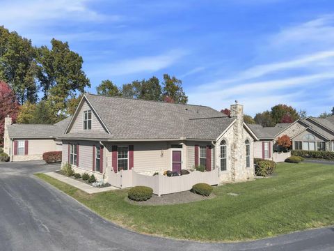 Photo of 8778 Linksway Drive, Powell, OH 43065 (MLS # 225041214)