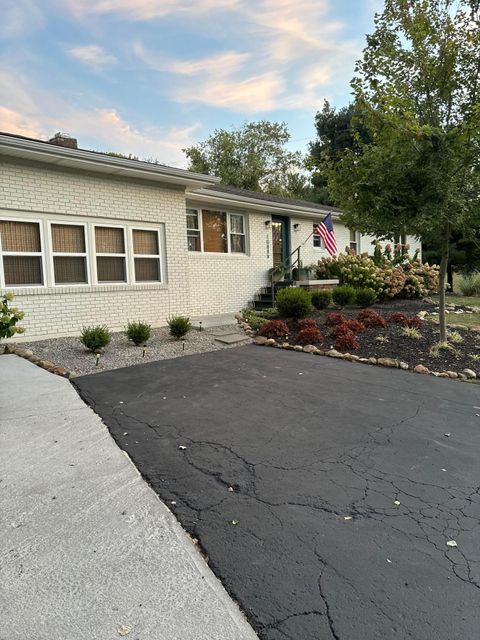 Photo of 10889 Ridge Road SW, Amanda, OH 43102 (MLS # 225037720)