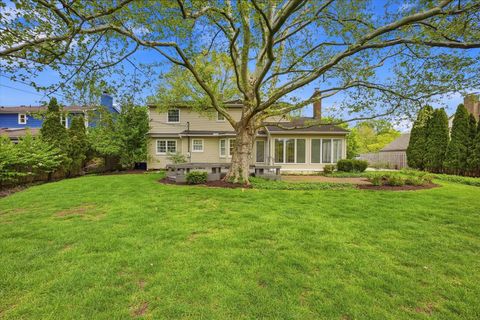Tiny photo for 1955 Rosebery Drive, Upper Arlington, OH 43220 (MLS # 226014067)