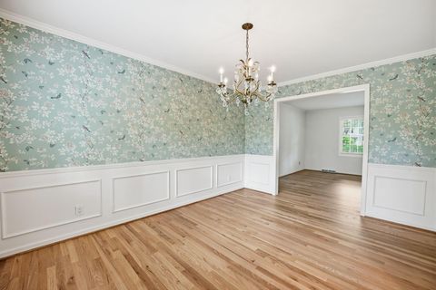 Tiny photo for 1955 Rosebery Drive, Upper Arlington, OH 43220 (MLS # 226014067)