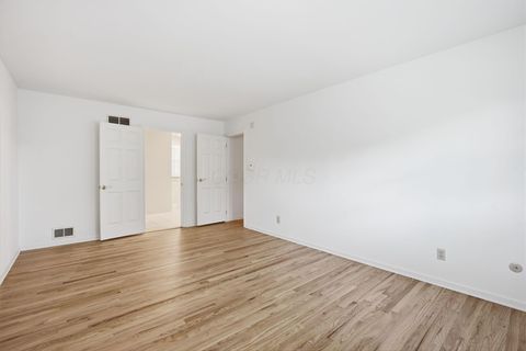 Tiny photo for 1955 Rosebery Drive, Upper Arlington, OH 43220 (MLS # 226014067)