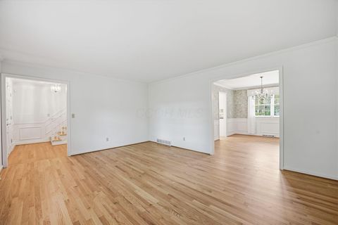 Tiny photo for 1955 Rosebery Drive, Upper Arlington, OH 43220 (MLS # 226014067)