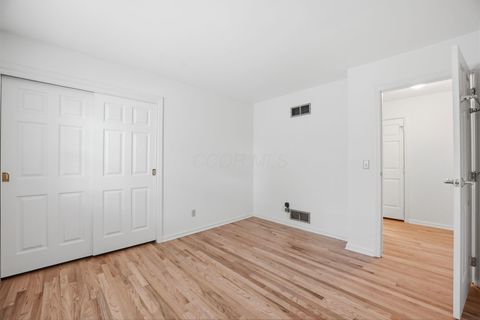Tiny photo for 1955 Rosebery Drive, Upper Arlington, OH 43220 (MLS # 226014067)