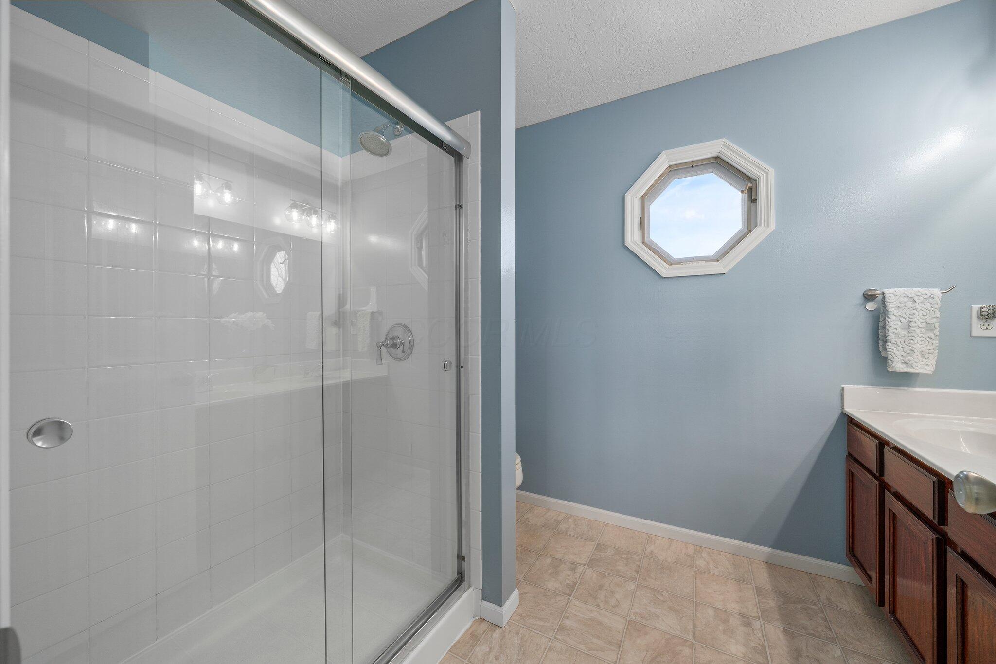 7864 Brianna Drive, Blacklick, Ohio image 33