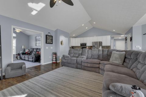 Tiny photo for 502 Providence Lane, Hebron, OH 43025 (MLS # 225045551)