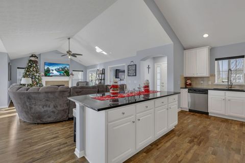 Tiny photo for 502 Providence Lane, Hebron, OH 43025 (MLS # 225045551)