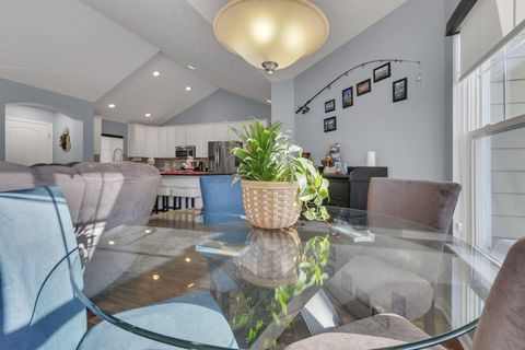 Tiny photo for 502 Providence Lane, Hebron, OH 43025 (MLS # 225045551)