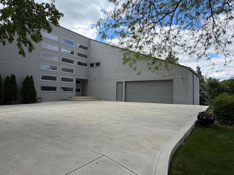 Photo of 8575 Torwoodlee Court, Dublin, OH 43017 (MLS # 226018191)