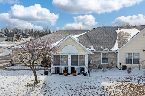 Photo of 729 Villa Drive, Ontario, OH 44906 (MLS # 226002304)