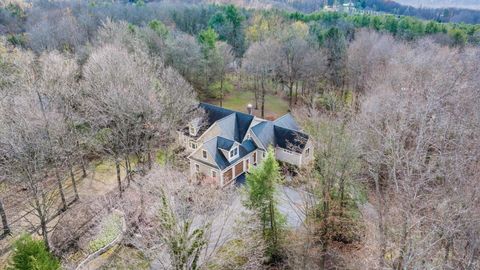 Photo of 179 Carmarthen Way, Granville, OH 43023 (MLS # 225007247)