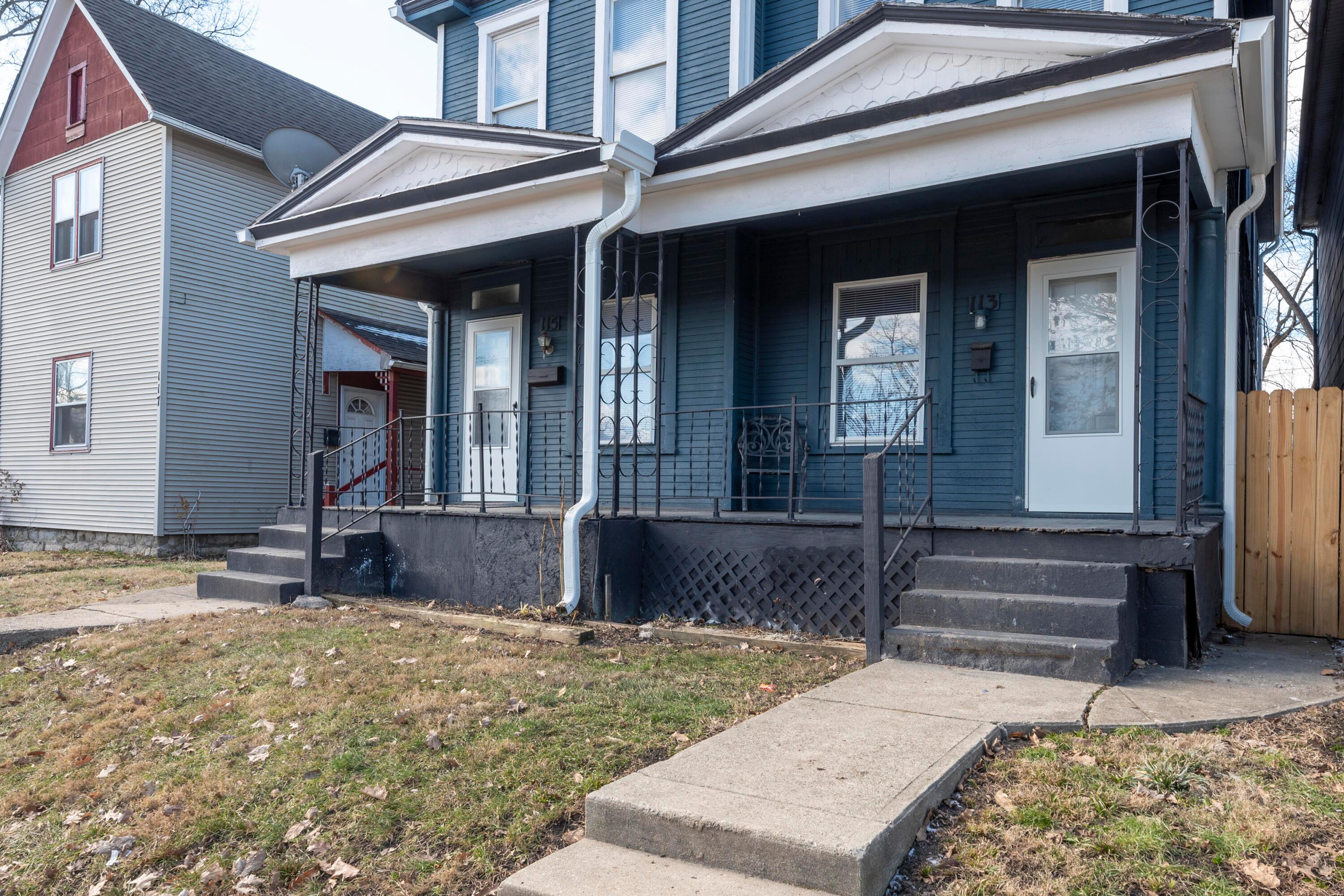 113-115 W Park Avenue