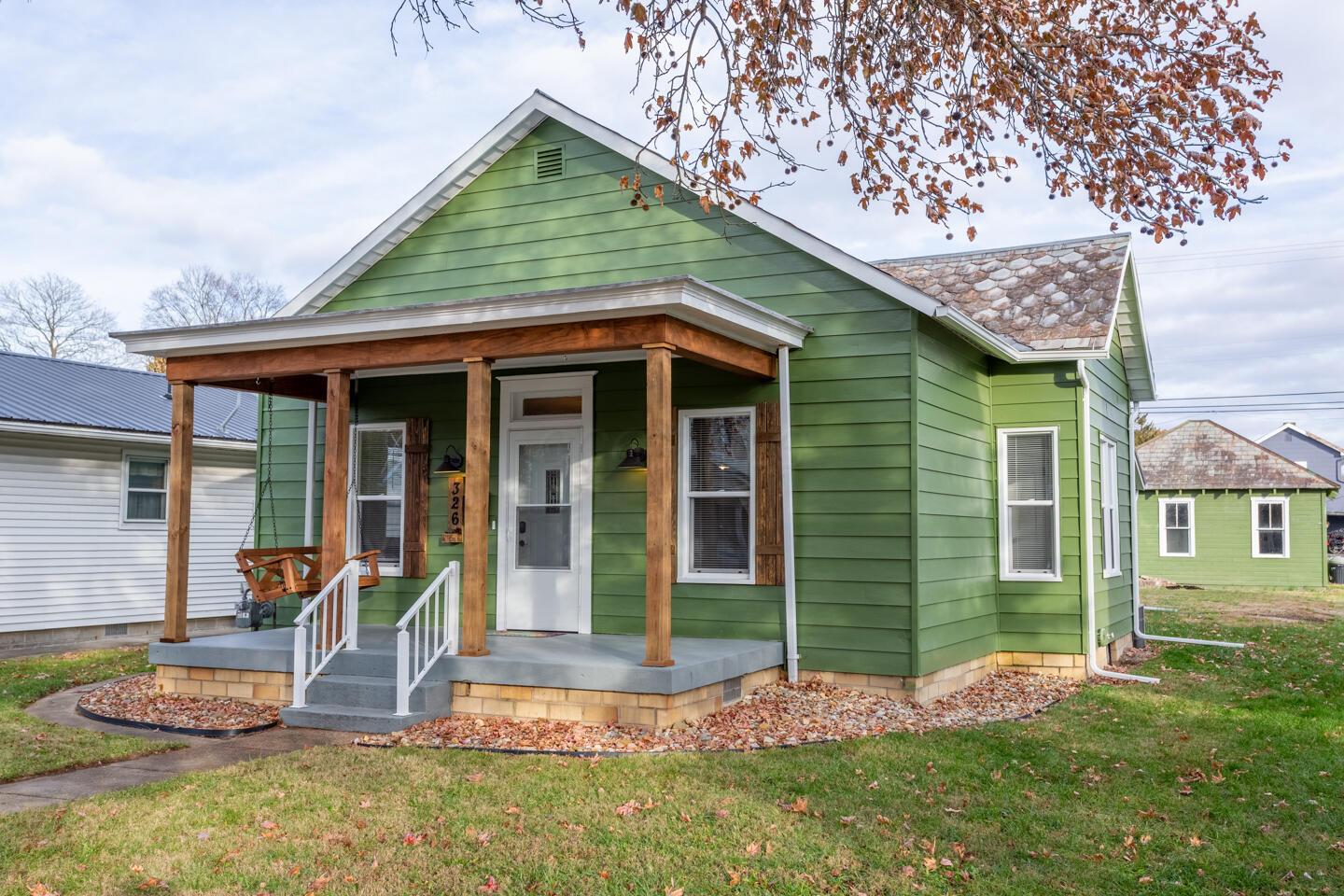 326 N Mulberry Street, Logan, Ohio image 1