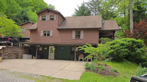 Photo of 557 Ross Road SE, Lancaster, OH 43130 (MLS # 226013745)