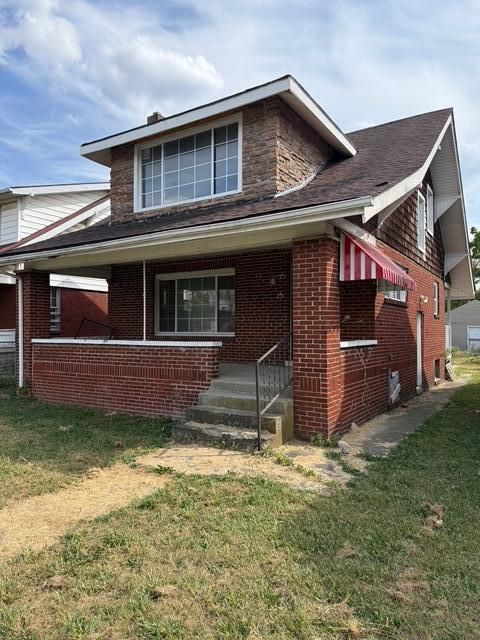 Photo of 1921 Sullivant Avenue, Columbus, OH 43223 (MLS # 225035930)