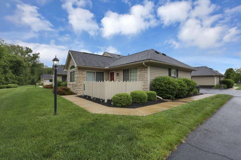 Photo of 267 Wildwood Court, Heath, OH 43056 (MLS # 226018498)