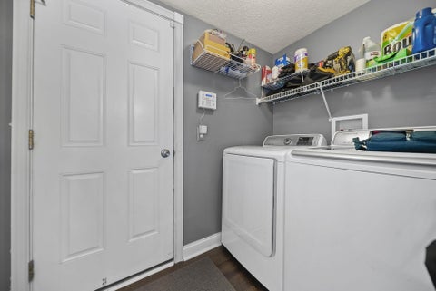 Tiny photo for 7202 Hillmont Drive, New Albany, OH 43054 (MLS # 226033769)