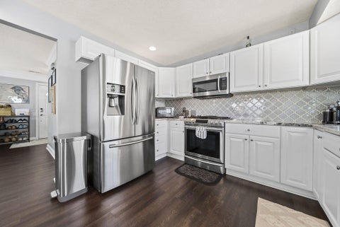 Tiny photo for 7202 Hillmont Drive, New Albany, OH 43054 (MLS # 226033769)