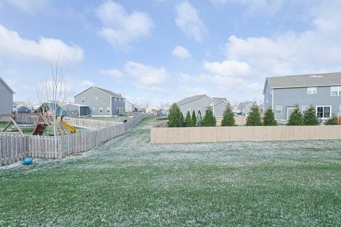 Tiny photo for 320 Chevington Chase, Tipp City, OH 45371 (MLS # 226008176)