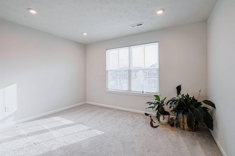 Tiny photo for 320 Chevington Chase, Tipp City, OH 45371 (MLS # 226008176)