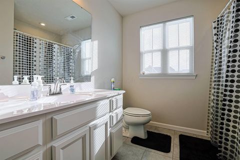 Tiny photo for 320 Chevington Chase, Tipp City, OH 45371 (MLS # 226008176)