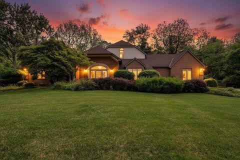 Photo of 7828 Quarry Cliff Court, Reynoldsburg, OH 43068 (MLS # 226017998)