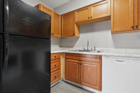 Tiny photo for 3941 Karl Road 218 #218, Columbus, OH 43224 (MLS # 226026039)