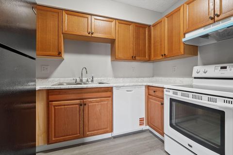Tiny photo for 3941 Karl Road 218 #218, Columbus, OH 43224 (MLS # 226026039)