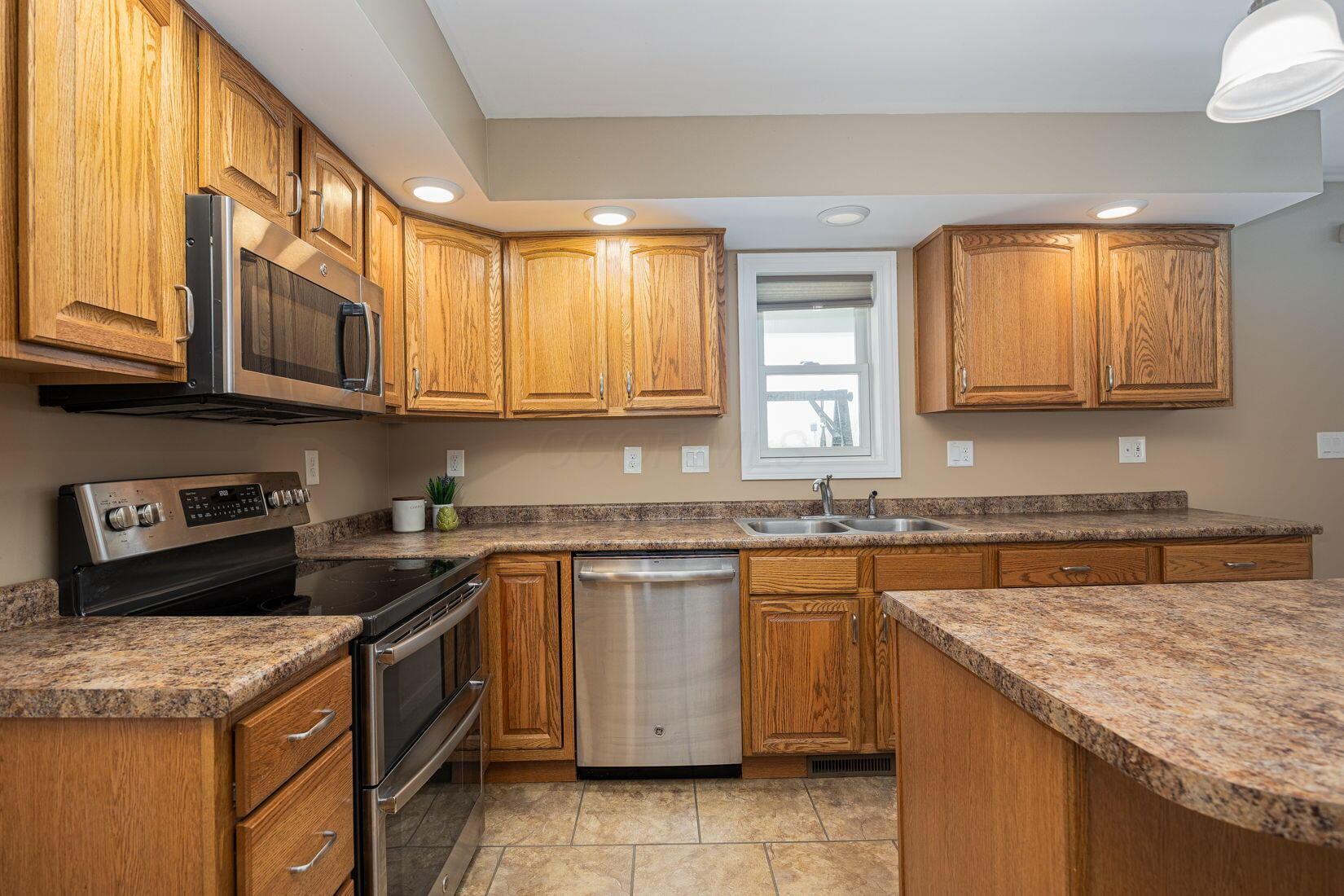 7246 W Jefferson Kiousville Road, London, Ohio image 22