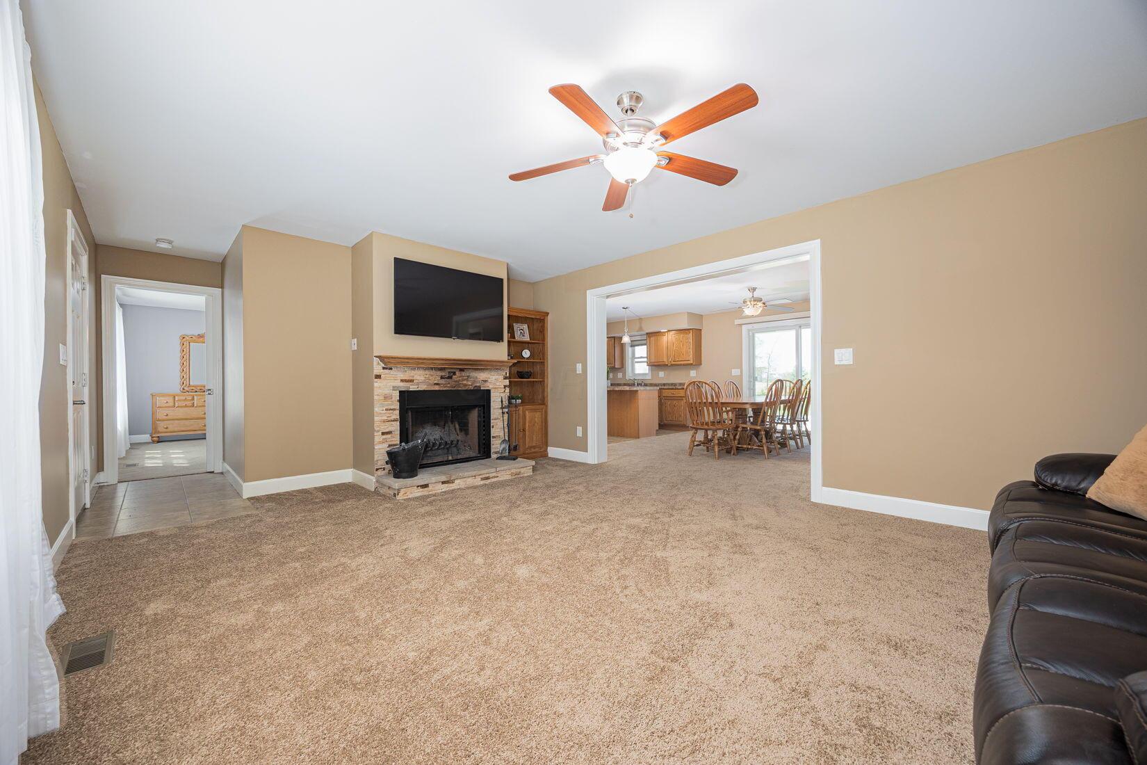 7246 W Jefferson Kiousville Road, London, Ohio image 15