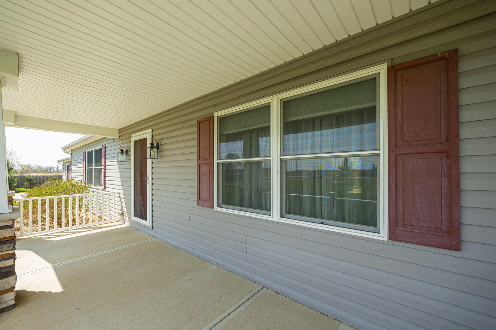 7246 W Jefferson Kiousville Road, London, Ohio image 2
