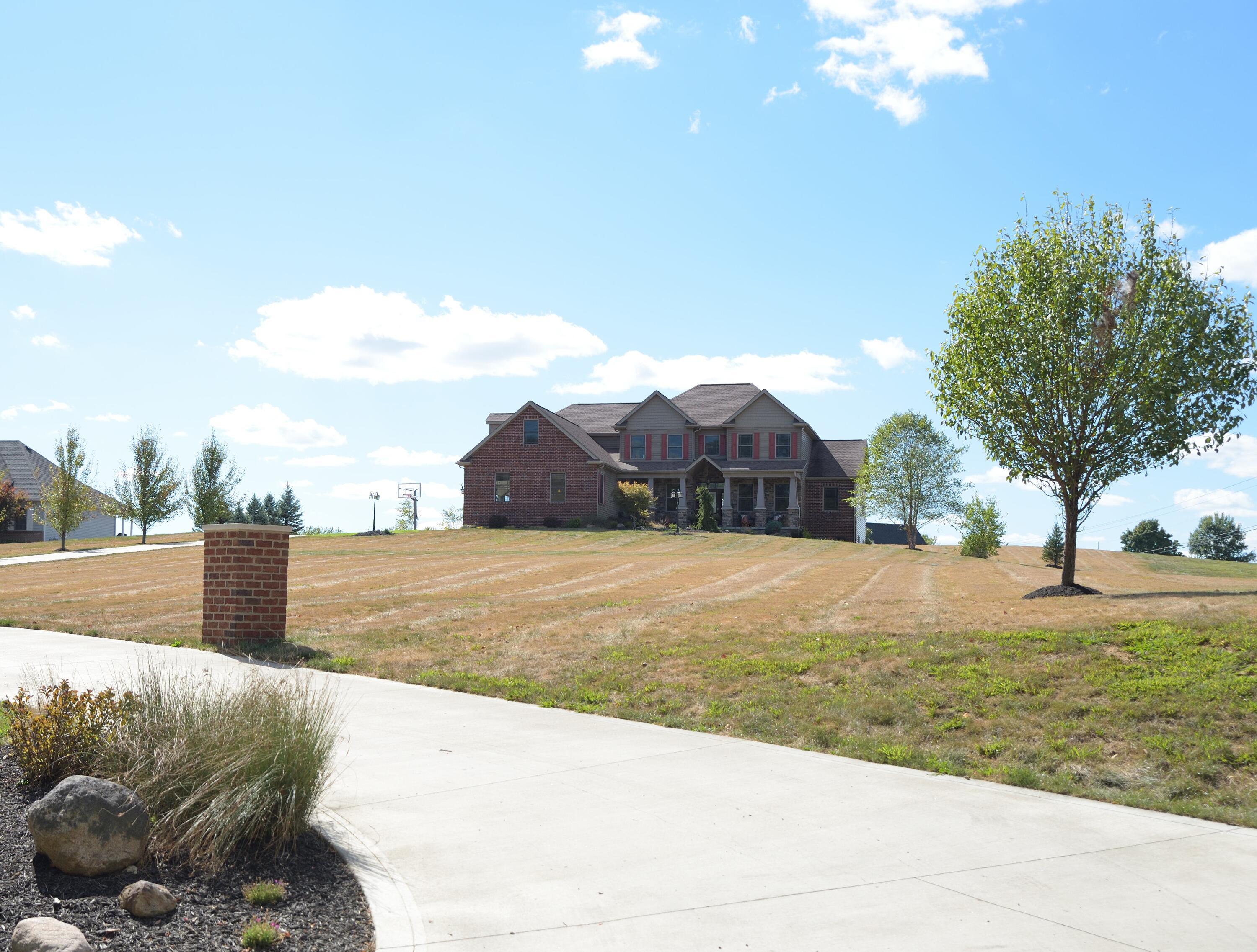 1337 Snoke Hill Road, Lancaster, Ohio image 2