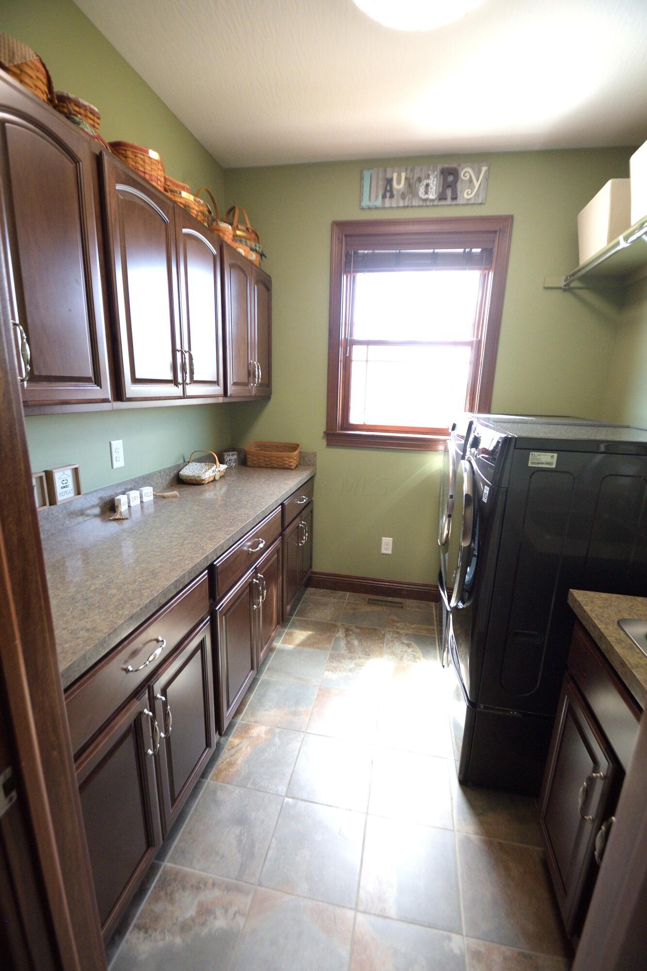 1337 Snoke Hill Road, Lancaster, Ohio image 46