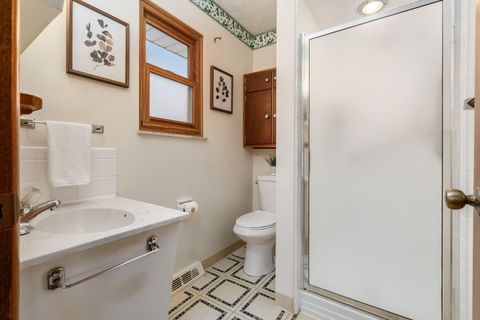 Tiny photo for 5674 Lindenwood Road, Columbus, OH 43229 (MLS # 225045504)