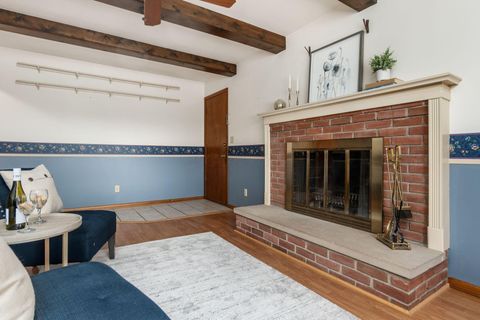 Tiny photo for 5674 Lindenwood Road, Columbus, OH 43229 (MLS # 225045504)