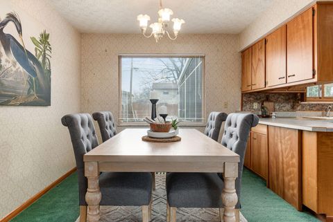 Tiny photo for 5674 Lindenwood Road, Columbus, OH 43229 (MLS # 225045504)