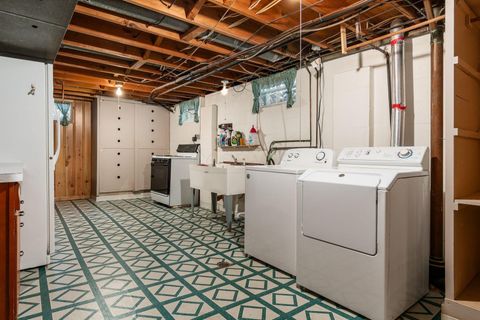 Tiny photo for 5674 Lindenwood Road, Columbus, OH 43229 (MLS # 225045504)