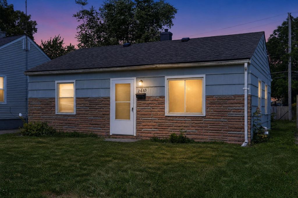 Photo of 2663 Azelda Street, Columbus, OH 43211 (MLS # 226023016)