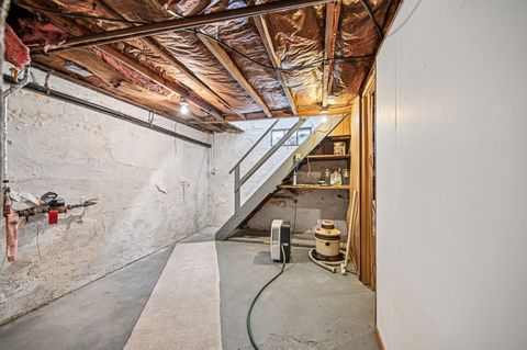 Tiny photo for 229 Greenfield Avenue, Newark, OH 43055 (MLS # 225045075)