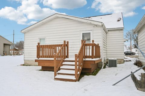 Tiny photo for 229 Greenfield Avenue, Newark, OH 43055 (MLS # 225045075)