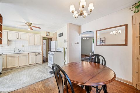 Tiny photo for 229 Greenfield Avenue, Newark, OH 43055 (MLS # 225045075)