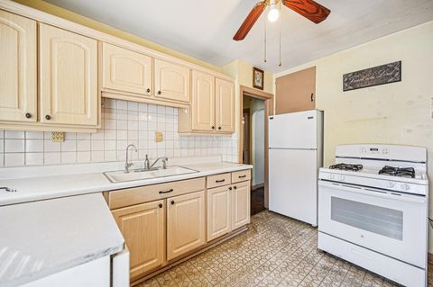 Tiny photo for 229 Greenfield Avenue, Newark, OH 43055 (MLS # 225045075)