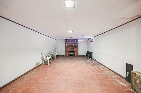 Tiny photo for 229 Greenfield Avenue, Newark, OH 43055 (MLS # 225045075)