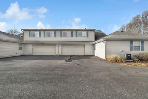 Tiny photo for 143 Pioneer Circle, Pickerington, OH 43147 (MLS # 225046163)