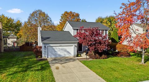 Photo of 4573 Hilliard Run Drive, Hilliard, OH 43026 (MLS # 225041781)
