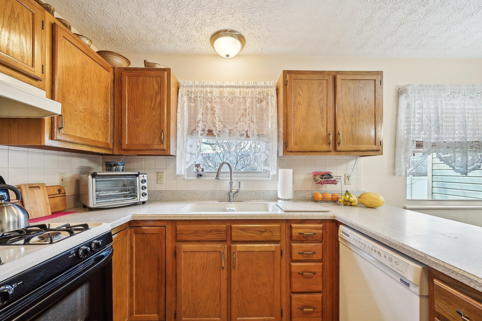 8139 Storrow Drive, Westerville, Ohio image 24
