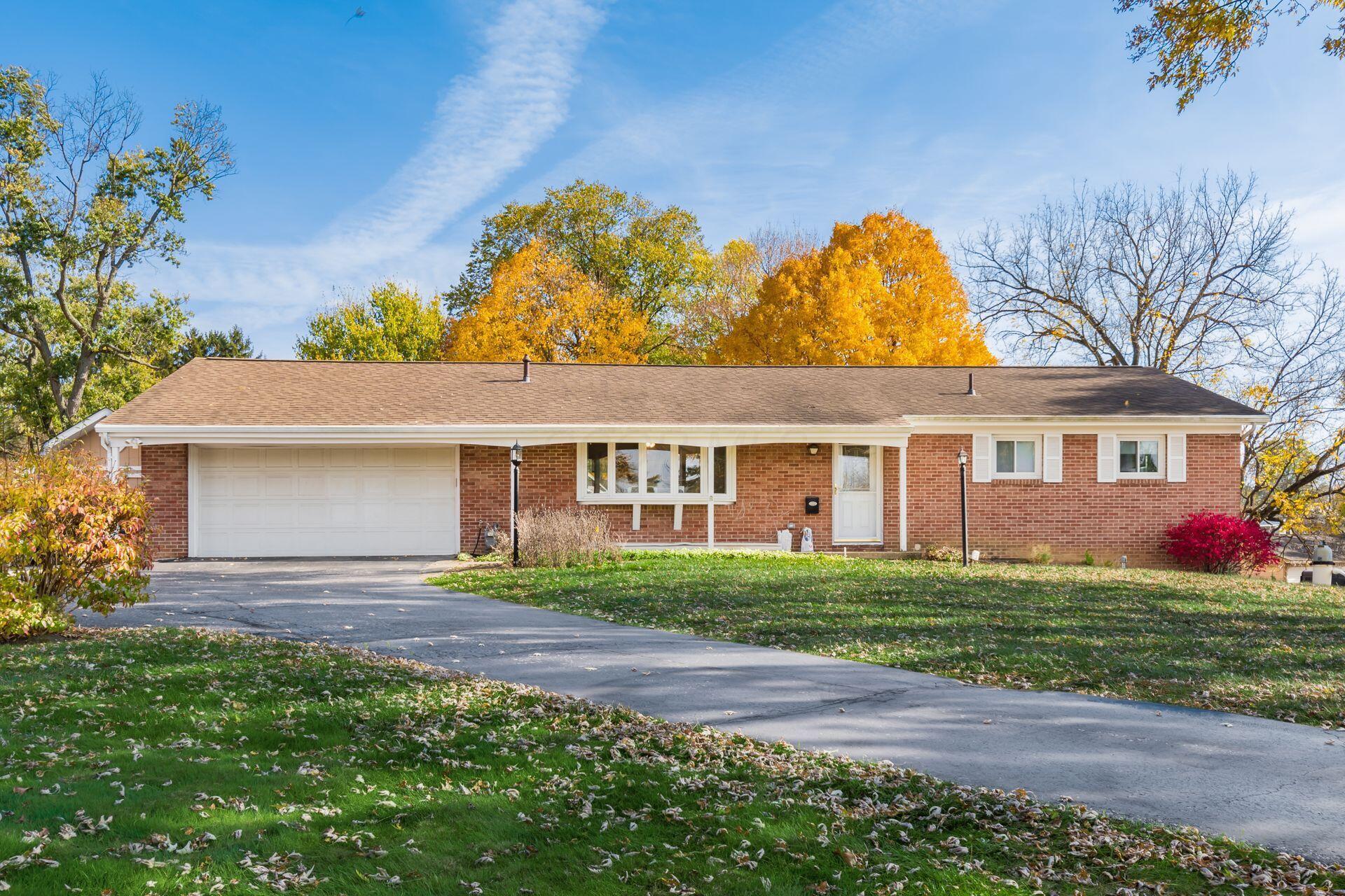 7230 Riverside Drive, Dublin, Ohio image 1