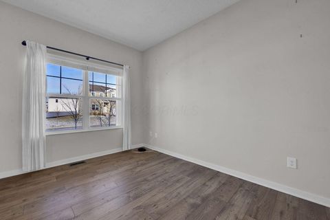 Tiny photo for 5828 Wynnewood Drive, Grove City, OH 43123 (MLS # 226000184)