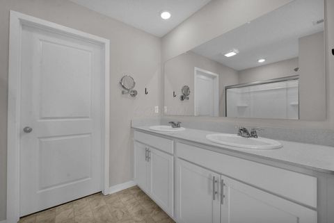 Tiny photo for 5828 Wynnewood Drive, Grove City, OH 43123 (MLS # 226000184)