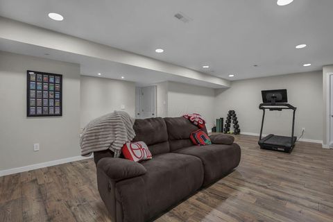 Tiny photo for 5828 Wynnewood Drive, Grove City, OH 43123 (MLS # 226000184)